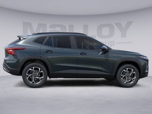 New 2026 Chevrolet Trax LT FWD image 6