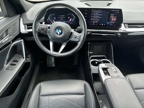 Used 2025 BMW X1 xDrive28i AWD/4WD image 18