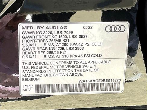 Used 2024 Audi Q8 e-tron Premium Plus w/ Premium Plus Package AWD/4WD image 29