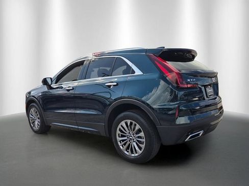 Used 2025 Cadillac XT4 Premium Luxury FWD image 5