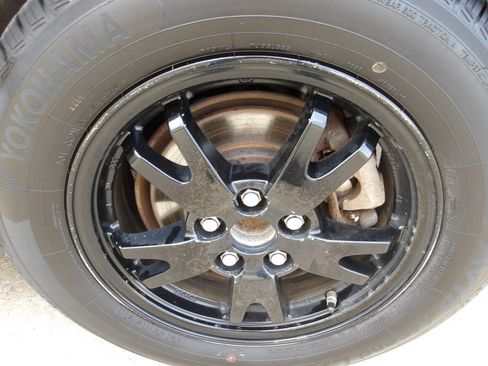 Used 2015 Toyota Prius Two image 40