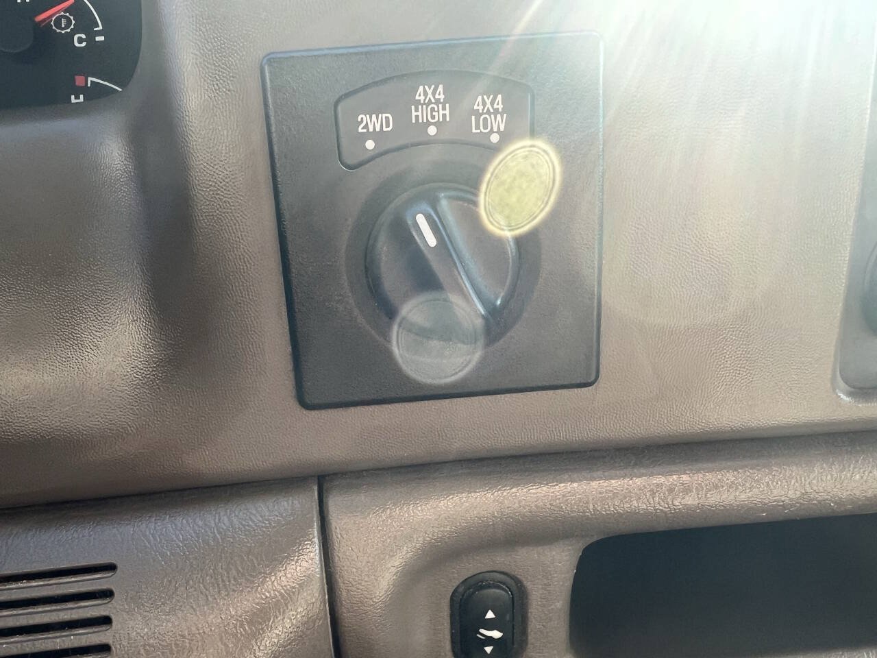 Used 2003 Ford F250 Lariat AWD/4WD image 11