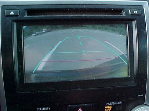 Used 2014 Toyota Camry SE FWD image 25