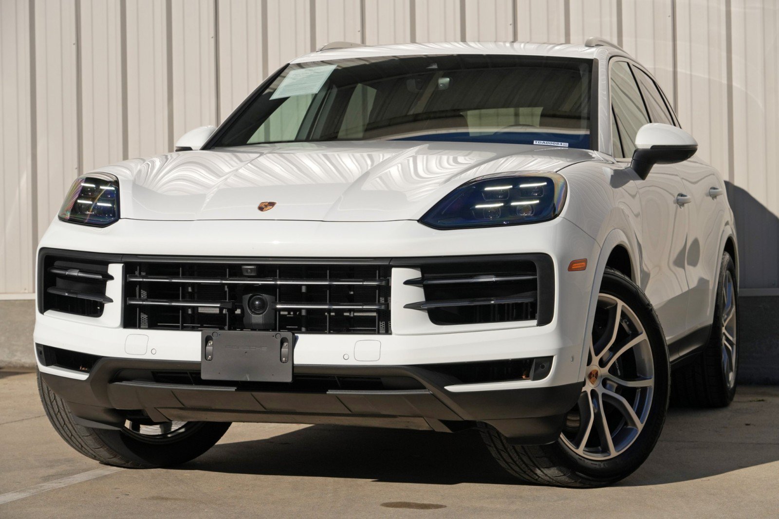 Used 2026 Porsche Cayenne AWD/4WD image 3
