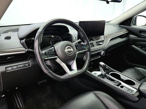 Used 2023 Nissan Altima 2.5 SL FWD image 9