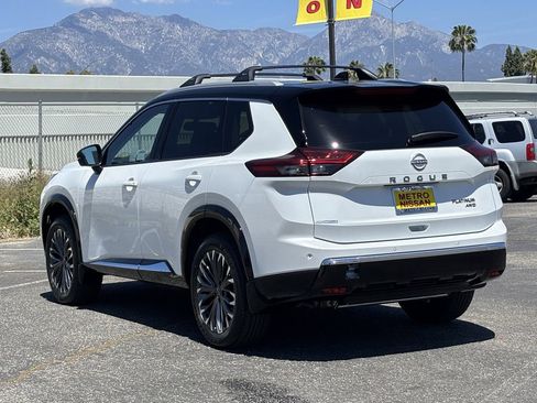 New 2026 Nissan Rogue Platinum AWD/4WD image 4