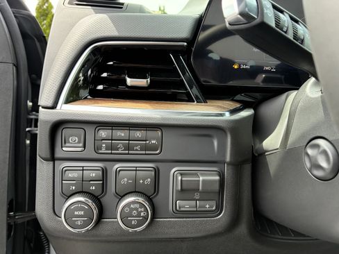 New 2026 Chevrolet Tahoe High Country AWD/4WD image 28