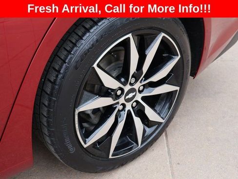 Certified 2018 Chevrolet Malibu LT w/ Leather Package FWD image 37