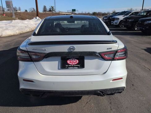 Used 2022 Nissan Maxima SR w/ Sport Mat Group image 4