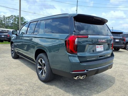 New 2026 GMC Yukon XL AT4 w/ AT4 Premium Plus Package AWD/4WD image 5