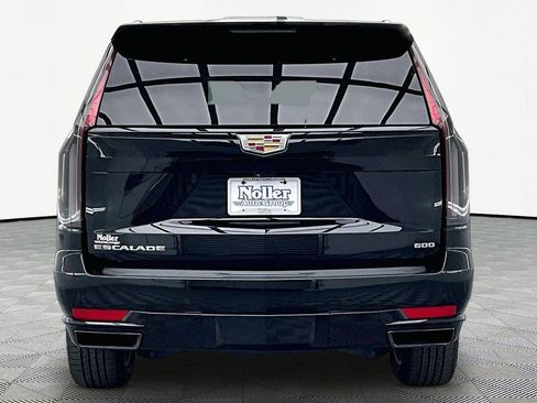 Used 2024 Cadillac Escalade Sport AWD/4WD image 4