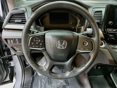 Used 2022 Honda Odyssey EX image 11