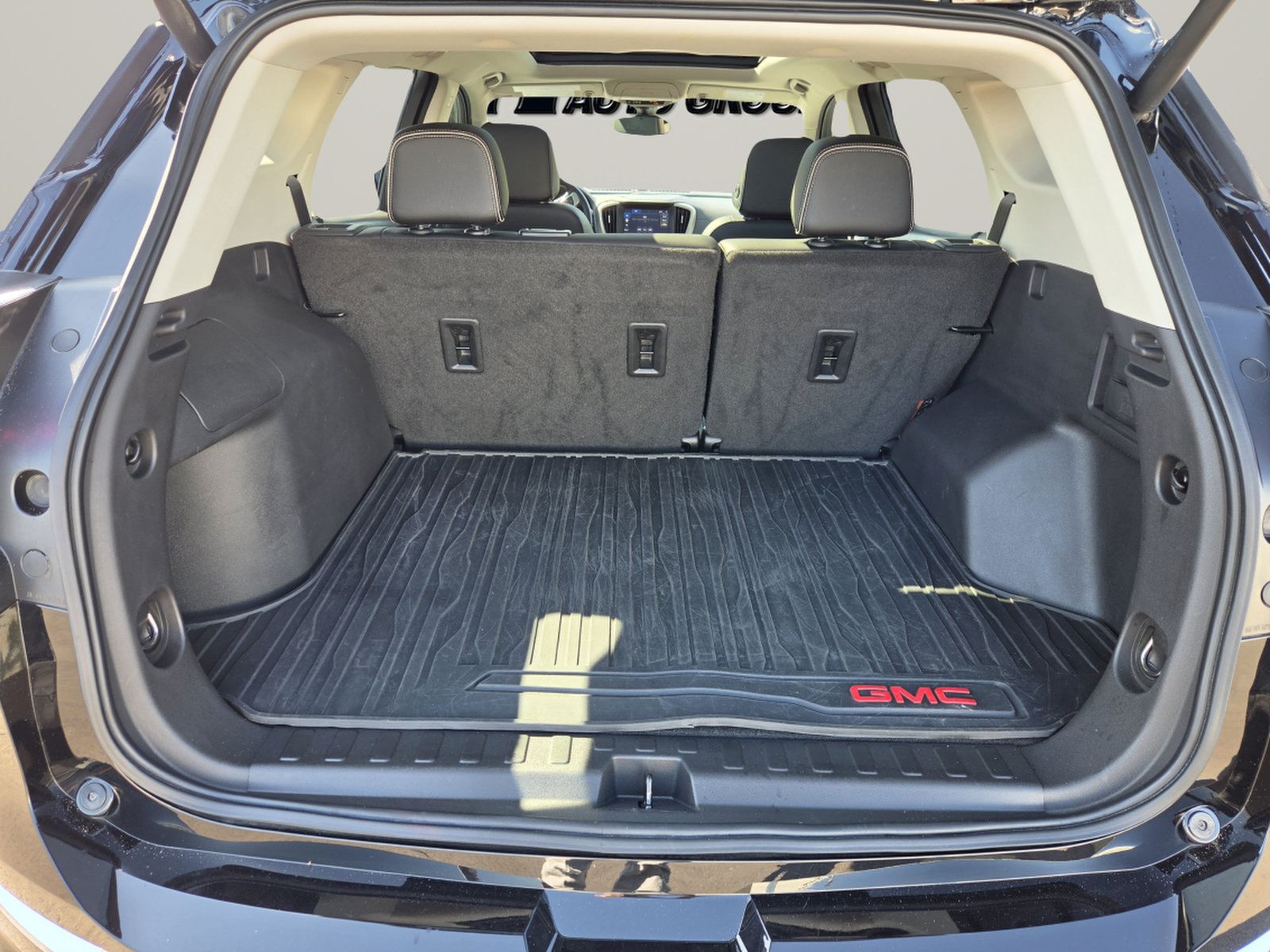Used 2021 GMC Terrain Denali w/ Denali Premium Package AWD/4WD image 21