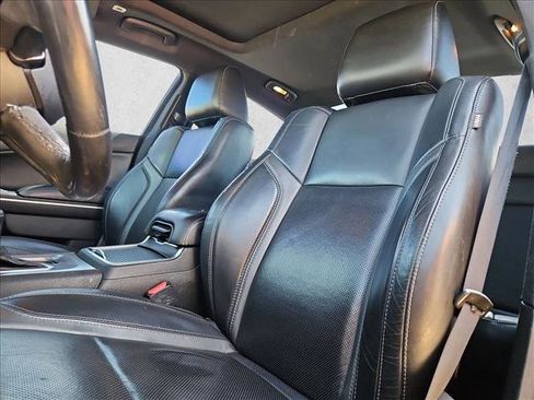 Used 2019 Dodge Charger SXT w/ Leather Interior Group image 16