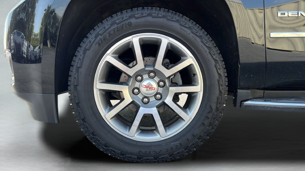 Used 2019 GMC Yukon Denali AWD/4WD image 9