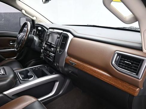 Used 2019 Nissan Titan Platinum Reserve w/ Platinum Utility Package AWD/4WD image 37