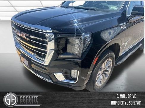 Used 2023 GMC Yukon SLT AWD/4WD image 1