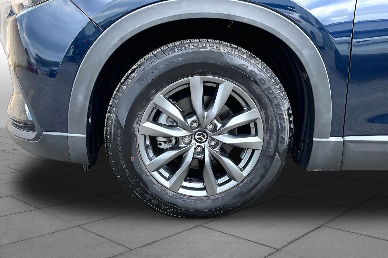 Used 2021 MAZDA CX-9 Touring w/ Touring Premium Package FWD image 13