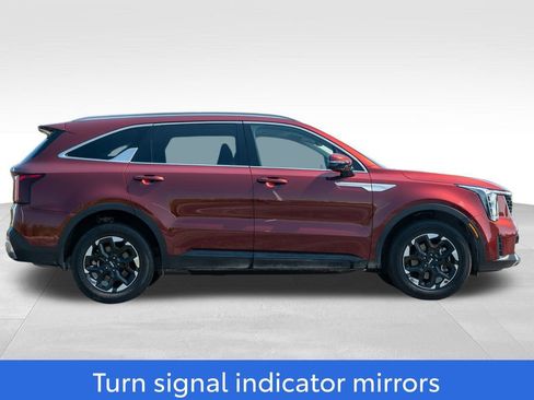 Used 2025 Kia Sorento S w/ Panoramic Sunroof Package image 8