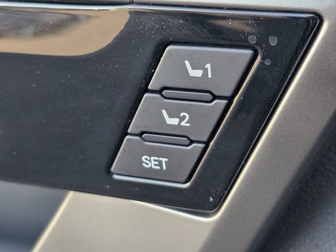 Used 2024 Toyota Tundra Limited AWD/4WD image 16