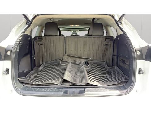 Used 2023 Toyota Highlander XLE AWD/4WD image 20