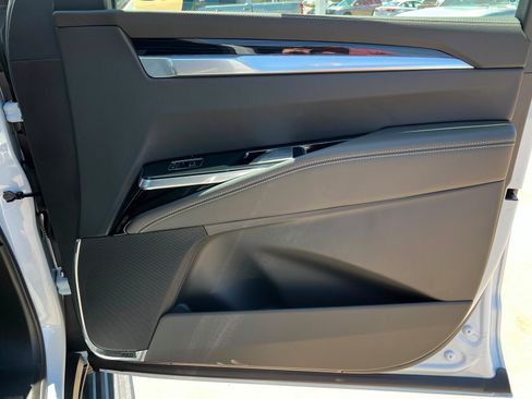 New 2026 Cadillac Escalade ESV Sport w/ Touring Package AWD/4WD image 25