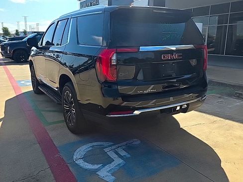 Used 2025 GMC Yukon Elevation AWD/4WD image 10