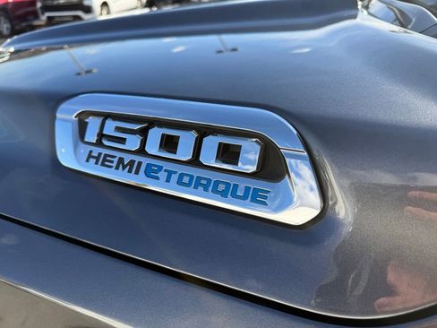 Used 2021 RAM 1500 Laramie image 12