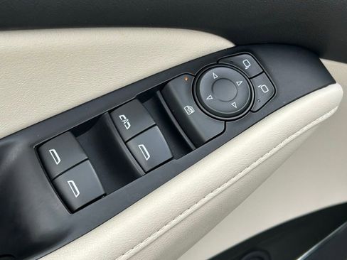 Used 2023 Buick Enclave Essence w/ Experience Buick Package FWD image 66