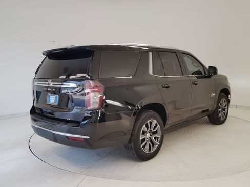 Used 2024 Chevrolet Tahoe LT w/ Luxury Package image 9