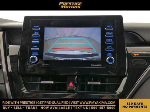 Used 2024 Toyota Camry SE image 30