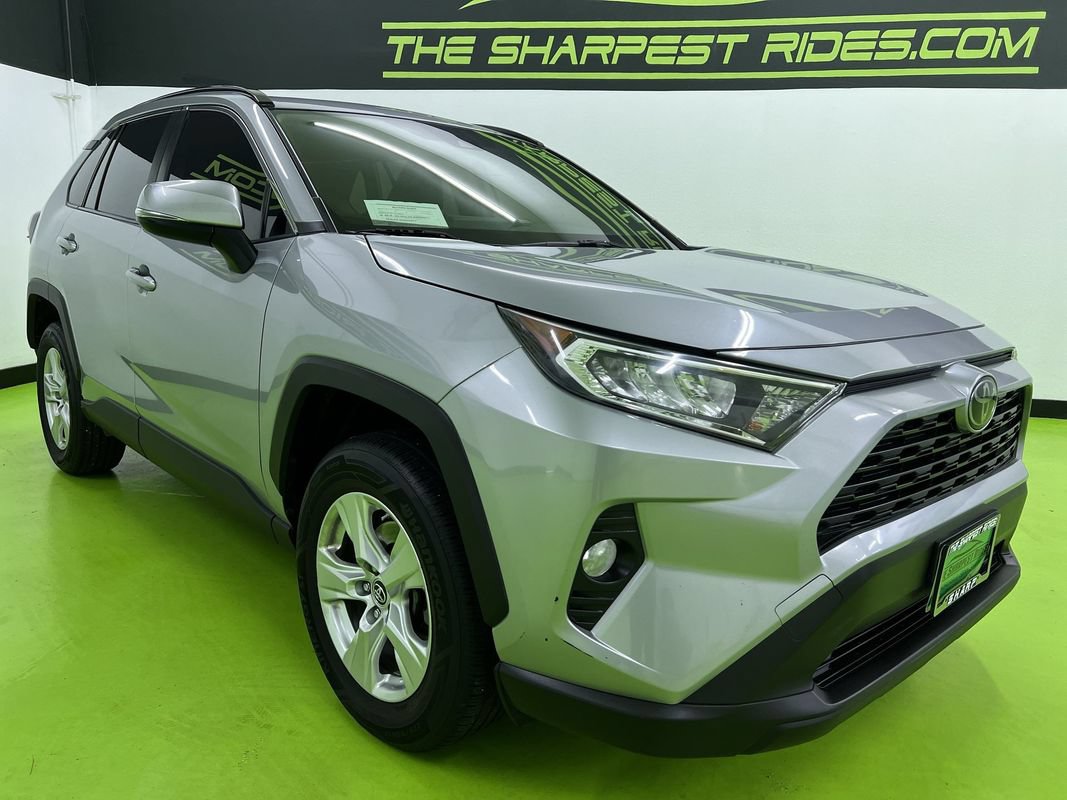 Used 2019 Toyota RAV4 XLE AWD/4WD image 2