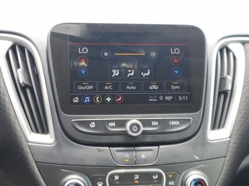 Used 2024 Chevrolet Malibu LT FWD image 22