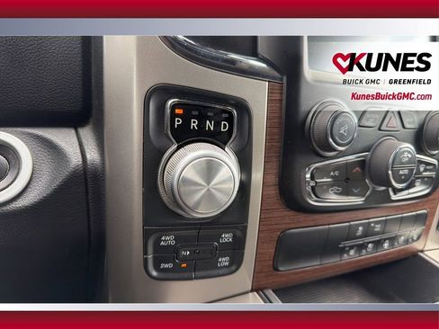 Used 2015 RAM 1500 Laramie w/ Convenience Group image 32