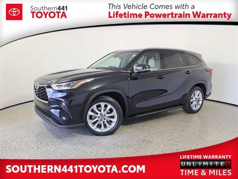 Used 2021 Toyota Highlander Limited image 1