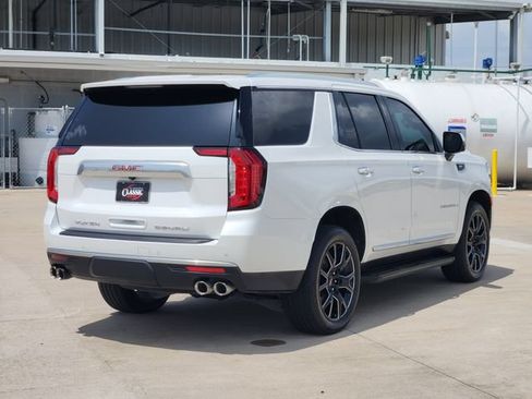 Used 2023 GMC Yukon Denali AWD/4WD image 7