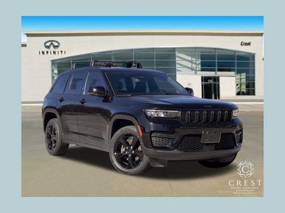Used 2023 Jeep Grand Cherokee Altitude