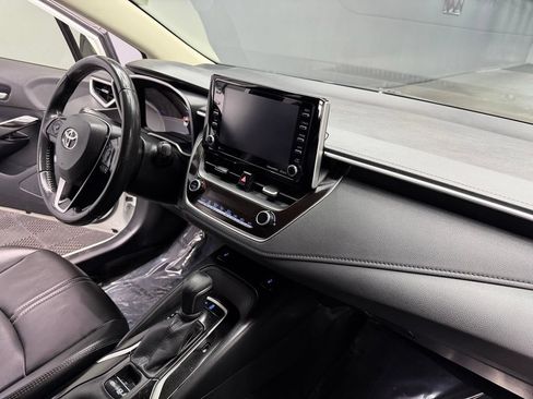 Used 2020 Toyota Corolla XLE w/ Carpet Mat Package (TMS) FWD image 48
