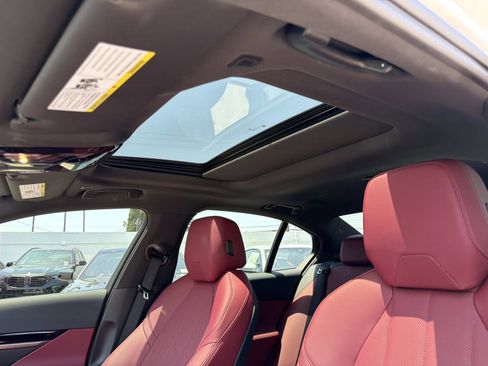 Certified 2025 BMW 530i w/ M Sport Package RWD image 27