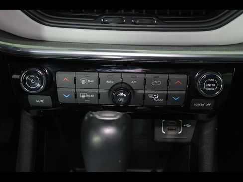 Used 2023 Jeep Compass Limited AWD/4WD image 27