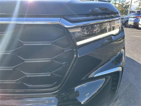 New 2025 Honda Pilot Touring image 10