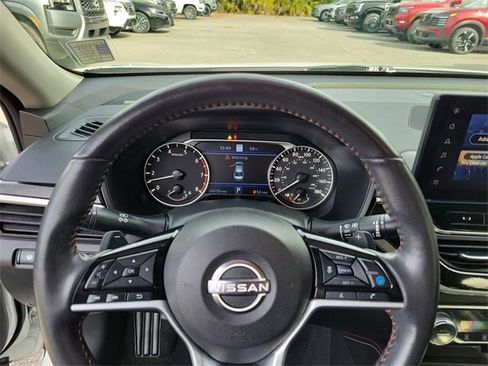 Used 2023 Nissan Altima 2.0 SR image 16