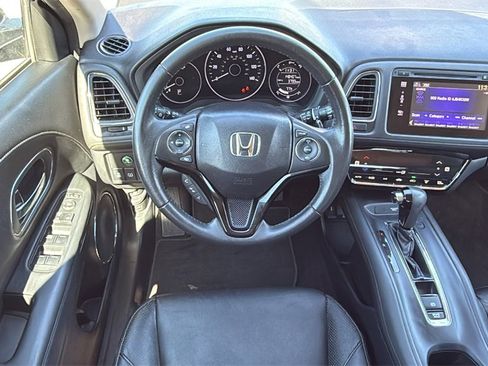 Used 2018 Honda HR-V EX-L image 18