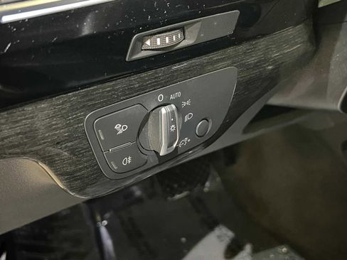 Used 2019 Audi Q7 3.0T Premium Plus w/ Premium Plus Package image 16