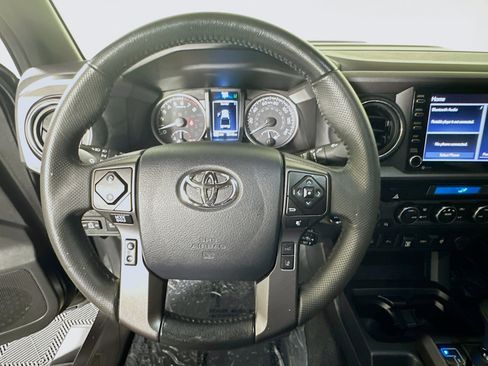 Used 2023 Toyota Tacoma TRD Sport image 15
