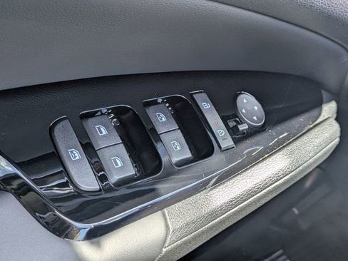 Used 2025 Kia Sportage SX FWD image 24