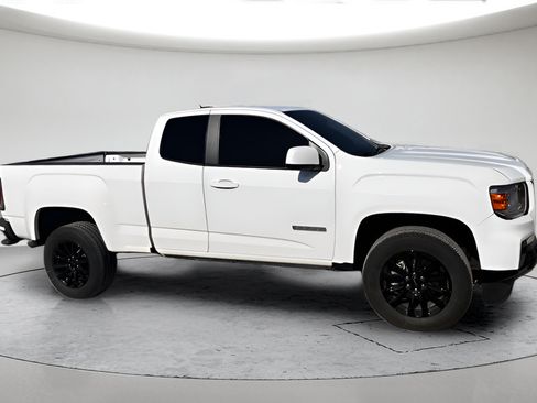 Used 2022 GMC Canyon Elevation w/ Elevation Premium Package RWD image 2