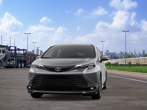 New 2026 Toyota Sienna XLE FWD image 18