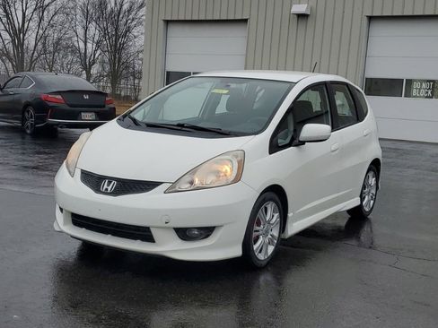 Used 2010 Honda Fit Sport image 3