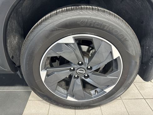 Certified 2026 Nissan Rogue SV w/ Cold Weather Package AWD/4WD image 14